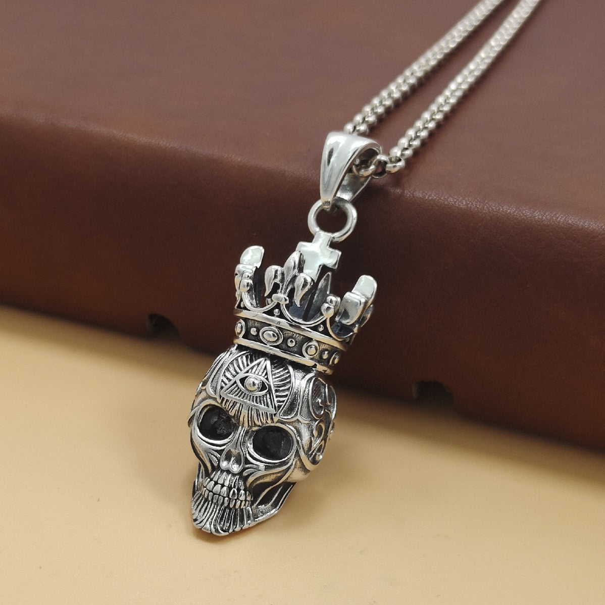 Crown Skull Pendant Cold Style