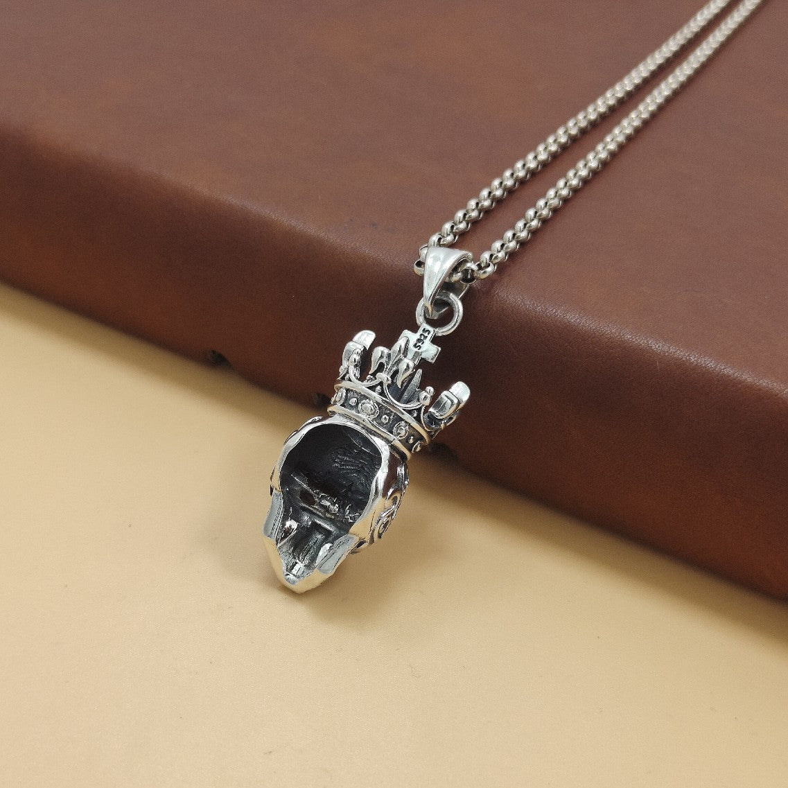 Crown Skull Pendant Cold Style