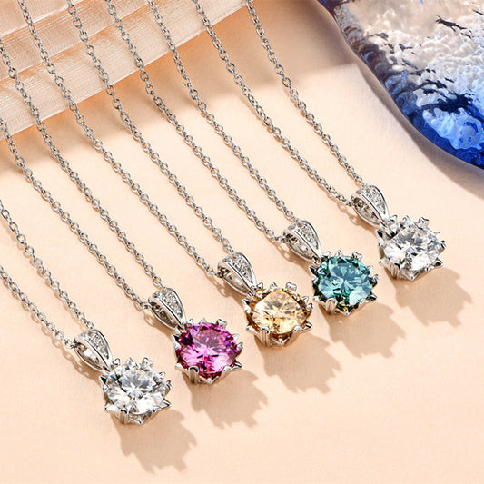 Special-interest Snowflake Necklace