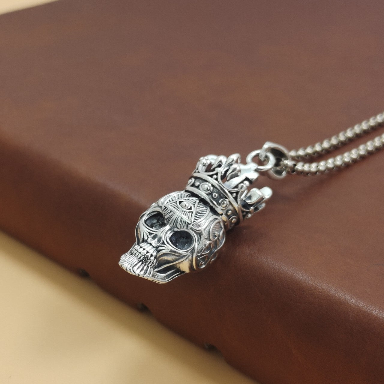 Crown Skull Pendant Cold Style